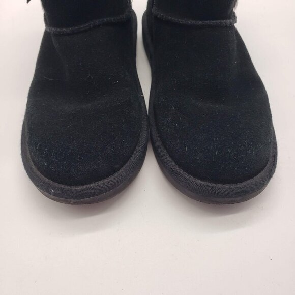 Koolaburra by UGG 1117810 Victoria Mini Ankle Boot Suede Black Youth 2 side bows - Picture 10 of 13